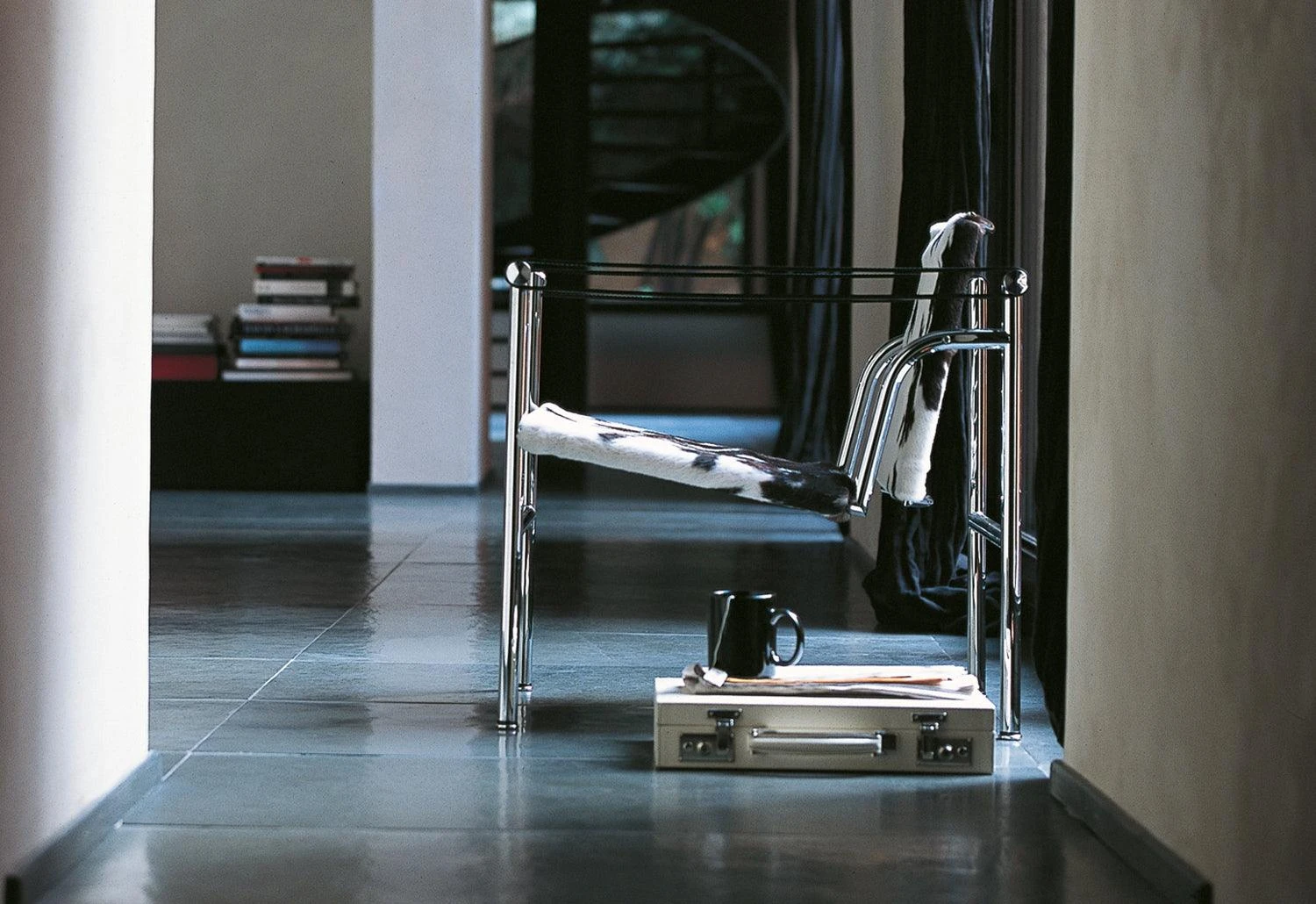 LC1 Chair, 1928 - Image 12