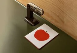 Uno, La Mela Notebook