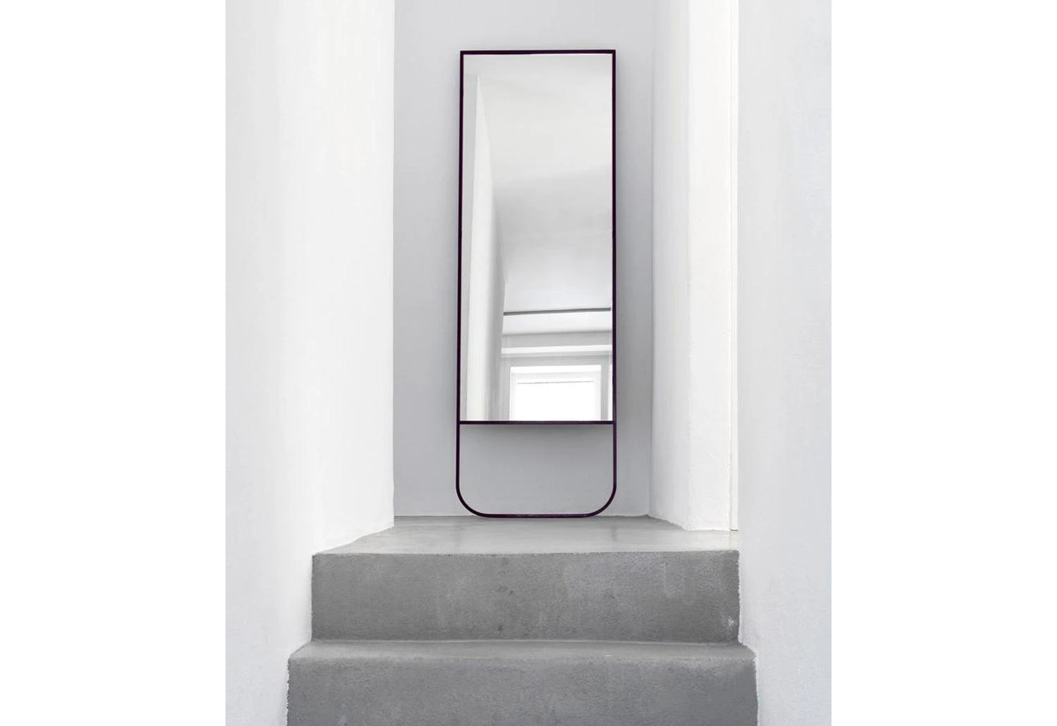 Tati Mirror, 2011 - Image 5